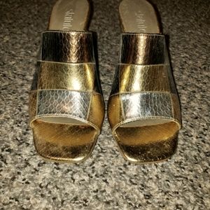 Statutes Open Toe Pump